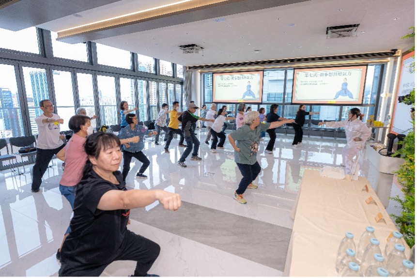維特健靈白金會員限定活動《八段錦體驗班 X 營養學家分享：如何活得更有“營”》